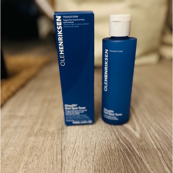 Ole Hendriksen Glow OH Dark Spot Toner - Picture 2 of 10